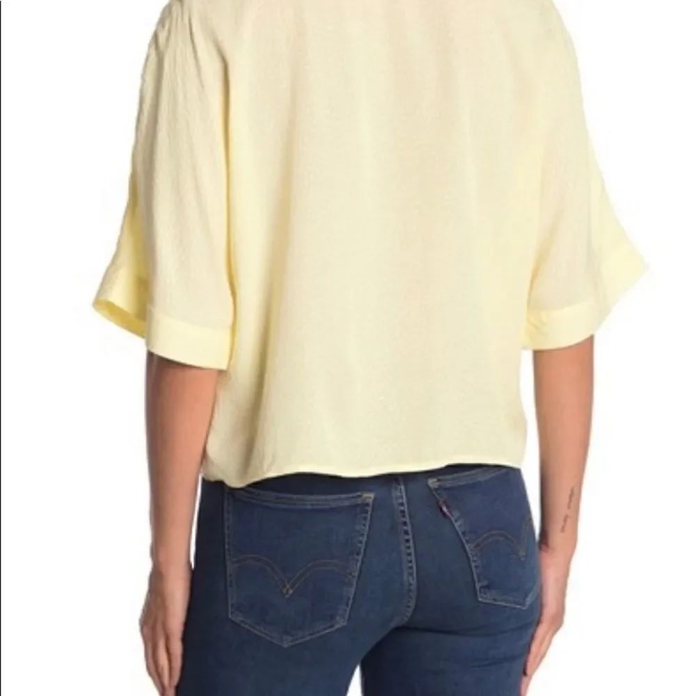 Cupcakes and Cashmere Button Up - Picture 2 of 6